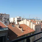 One Bedroom Apartment In Cannes Very Close To The Palais With A Private Balcony And Aircon 961